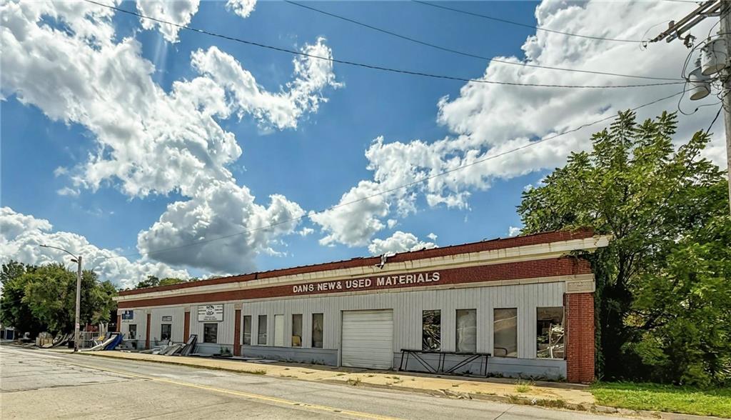 426 Illinois AvenueSt Joseph, MO 64504