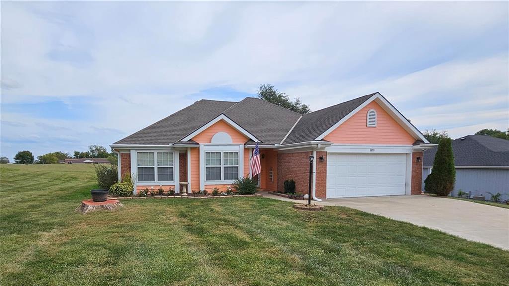 1109 N Leonard RoadSt Joseph, MO 64506