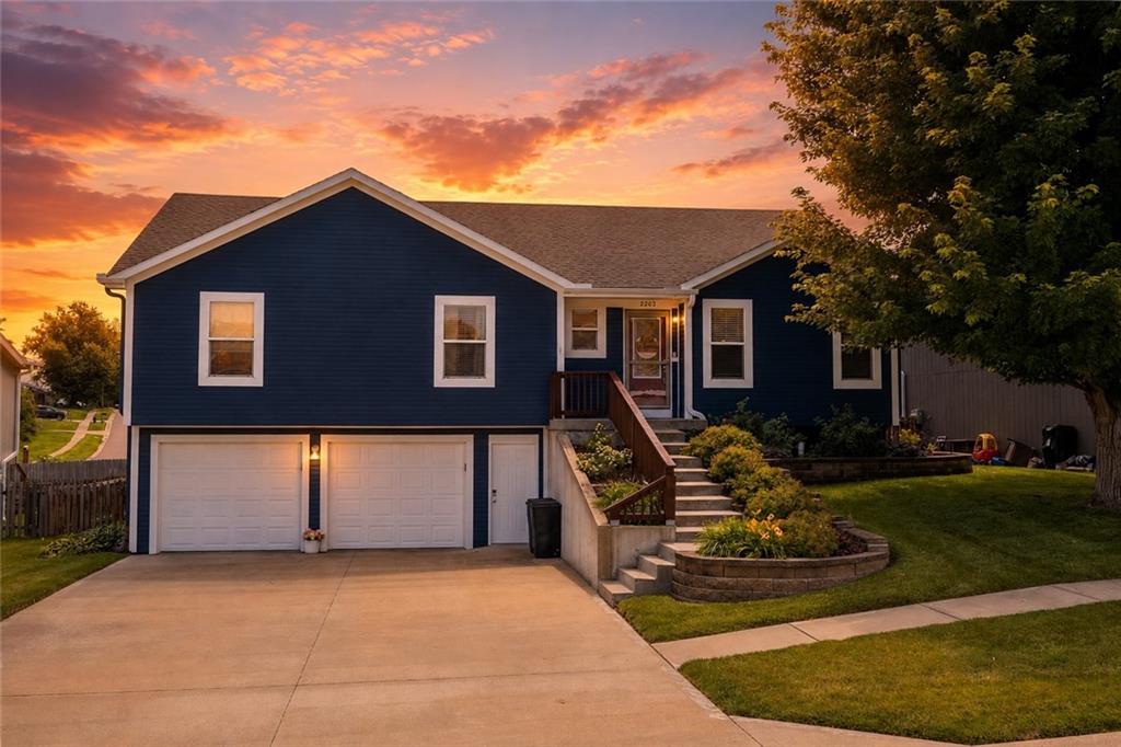 2203 Bateley StreetSt Joseph,&nbsp;MO&nbsp;64503