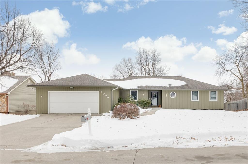 1050 Debbie LaneMaryville, MO 64468