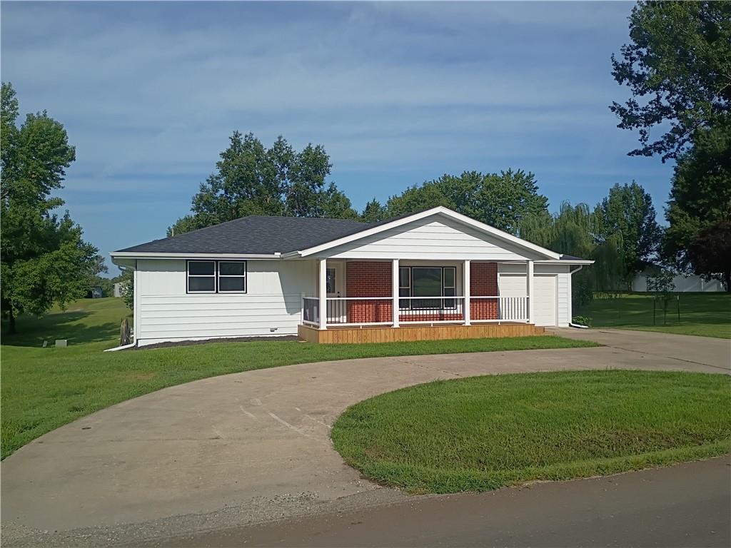 1013 N Alanthus AvenueStanberry,&nbsp;MO&nbsp;64489