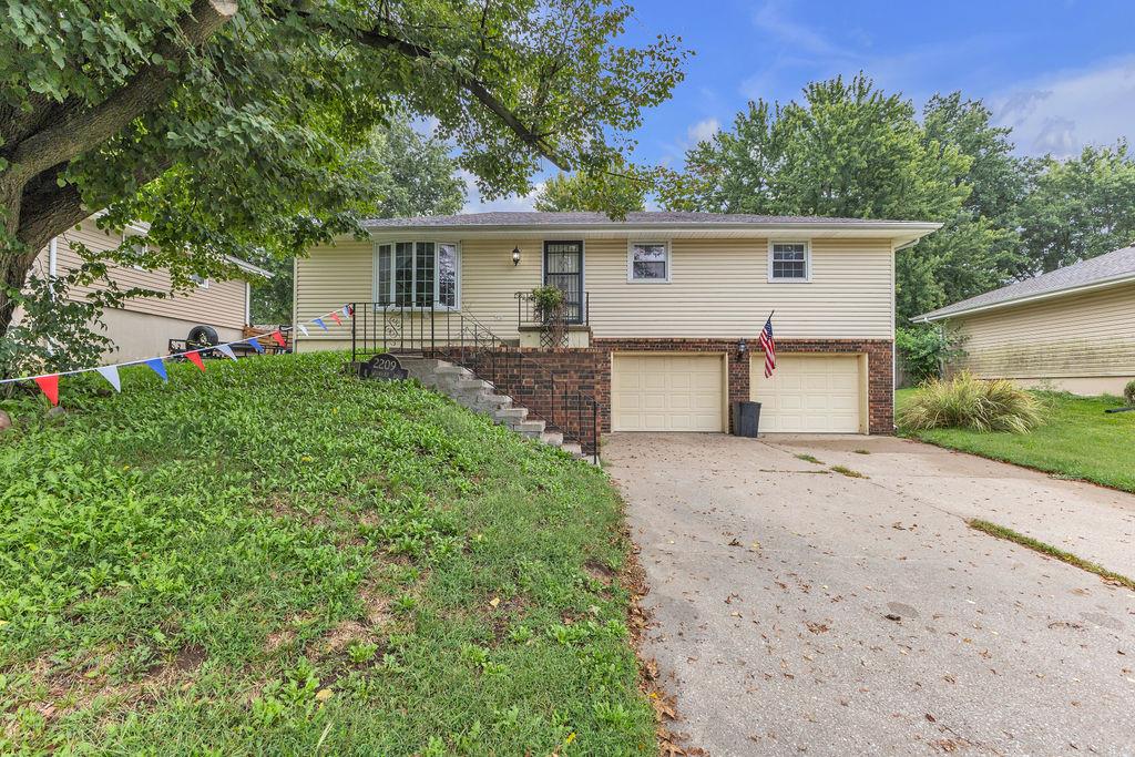 2209 N Leonard RoadSt Joseph,&nbsp;MO&nbsp;64506