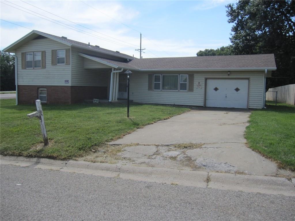 3306 Jennifer LaneCountry Club,&nbsp;MO&nbsp;64505