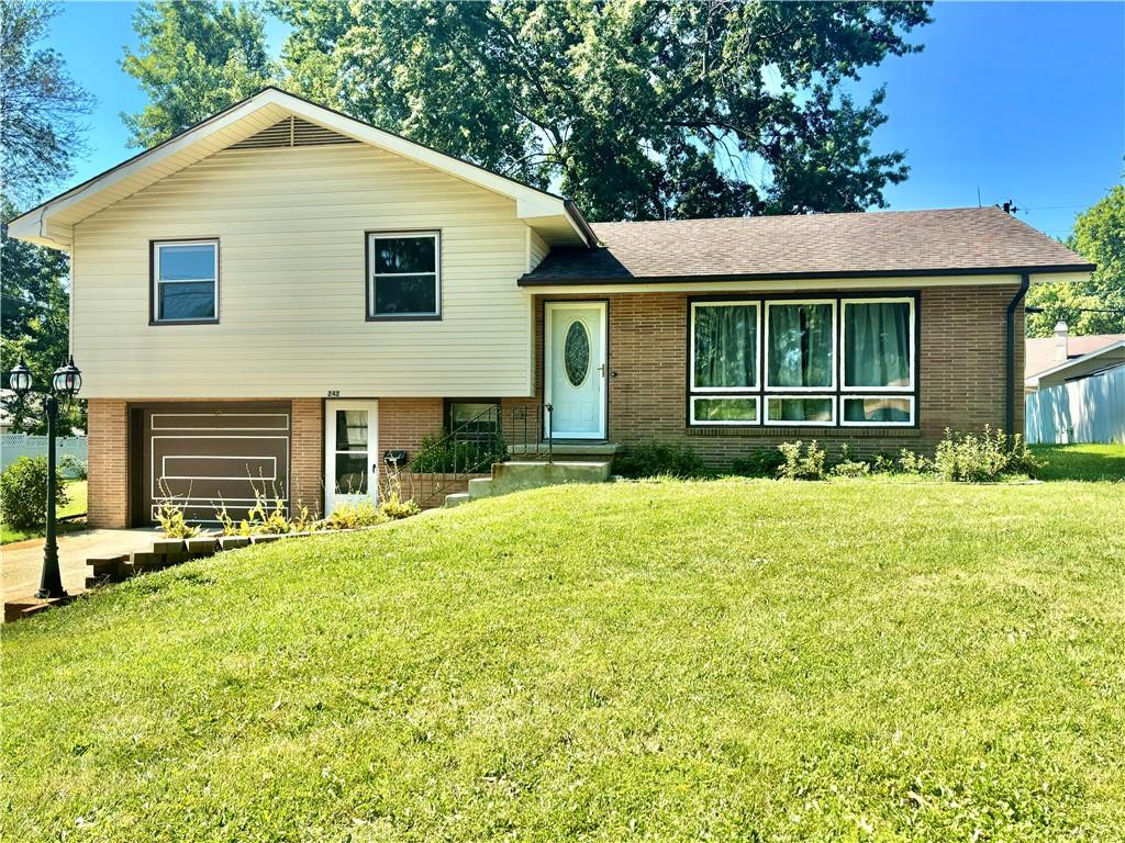 242 S Grand AvenueMaryville, MO 64468