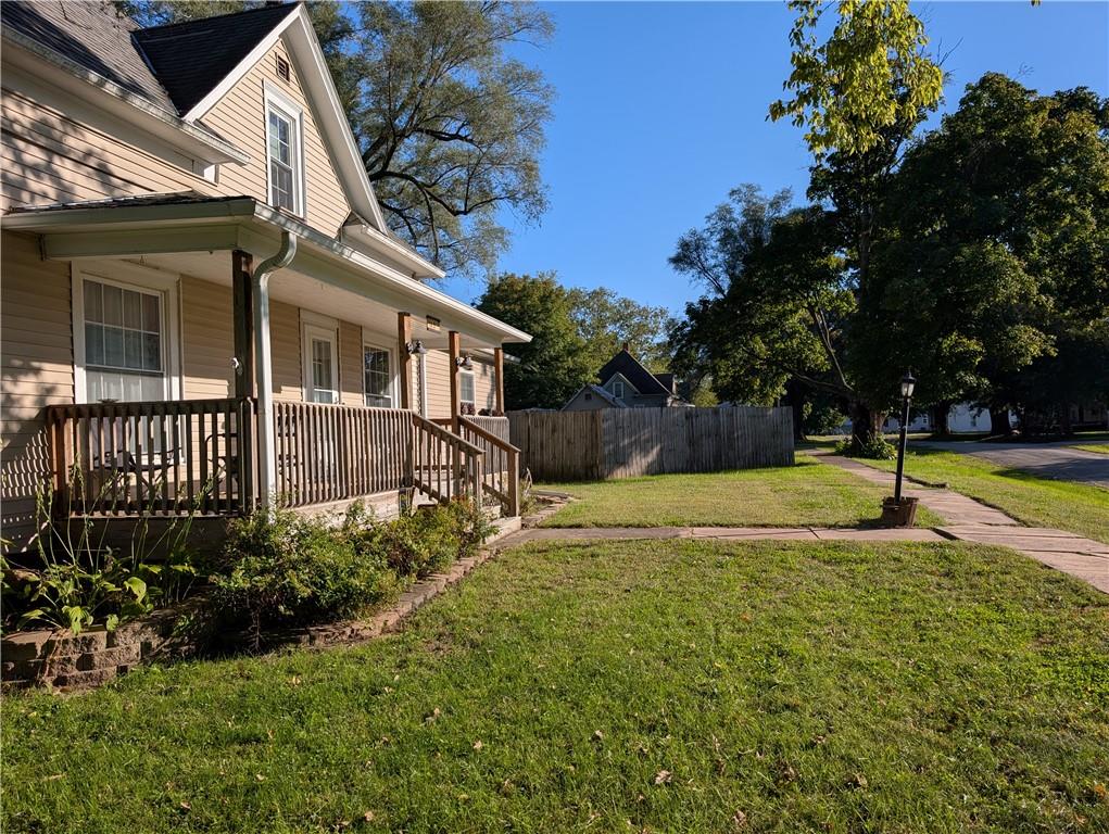 621 N Smith StreetBurlington Junction,&nbsp;MO&nbsp;64428