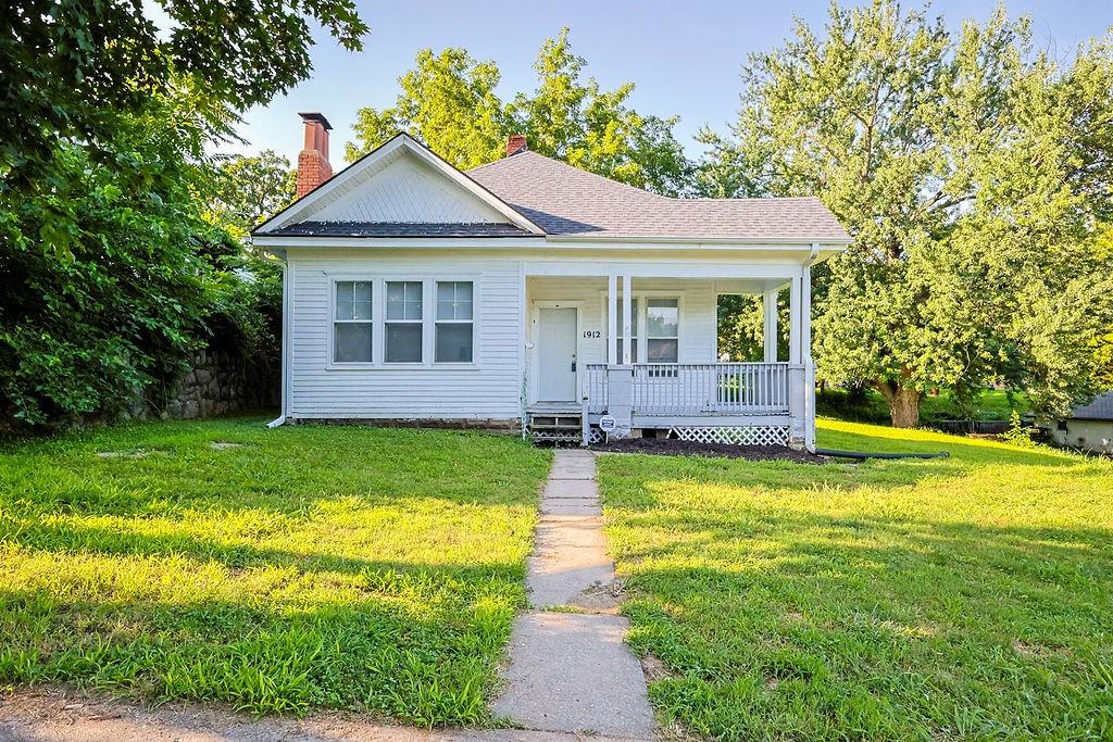 1912 Holman StreetSt Joseph, MO 64501
