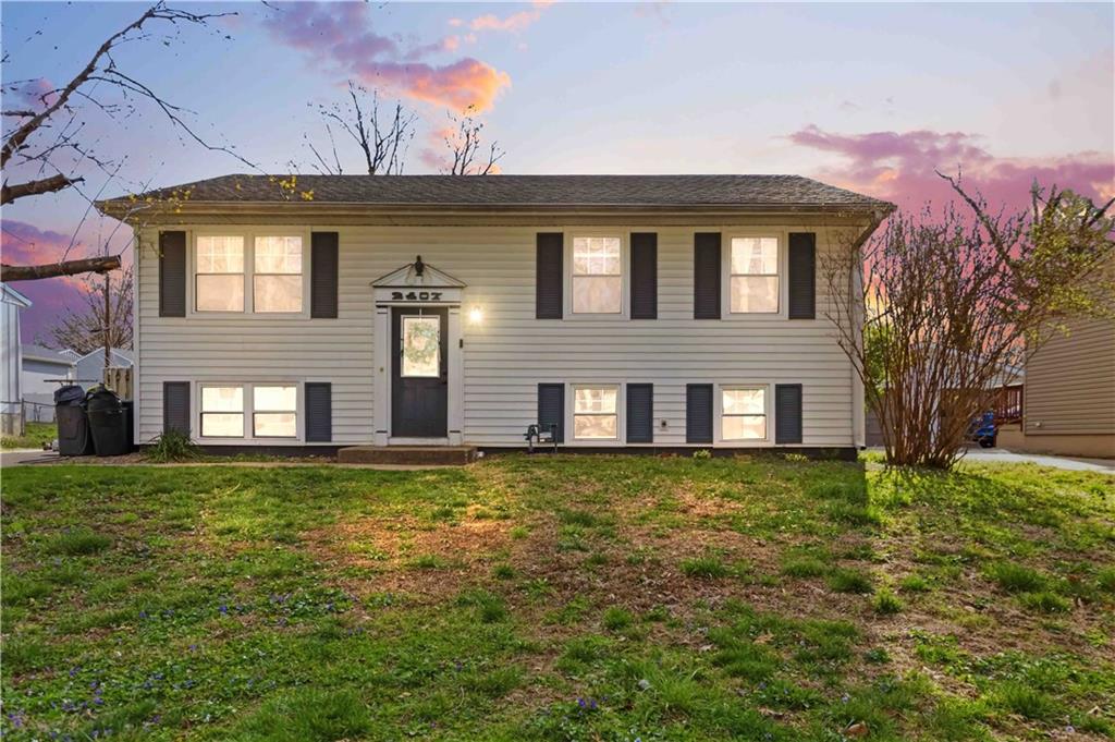 2407 Meadow TrailSt Joseph,&nbsp;MO&nbsp;64503