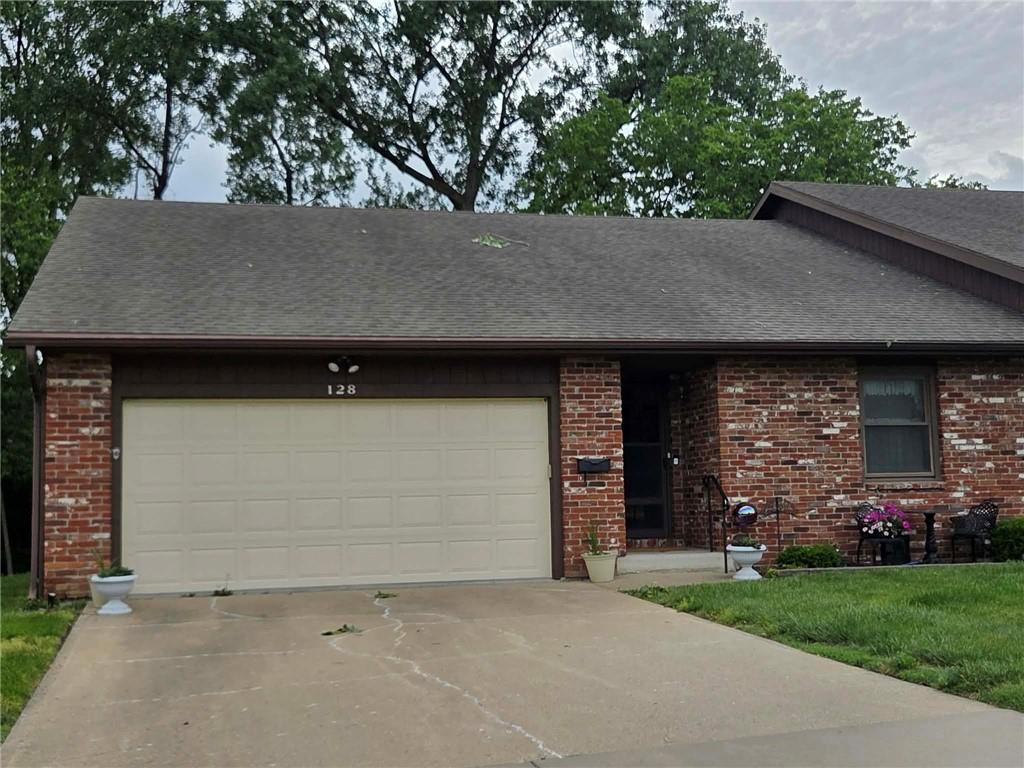 128 S Ryans N/ASt Joseph,&nbsp;MO&nbsp;64506