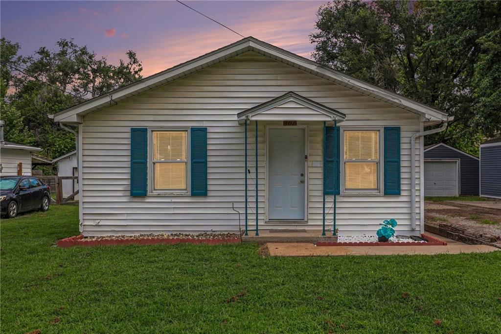307 W Walter LaneSt Joseph,&nbsp;MO&nbsp;64504