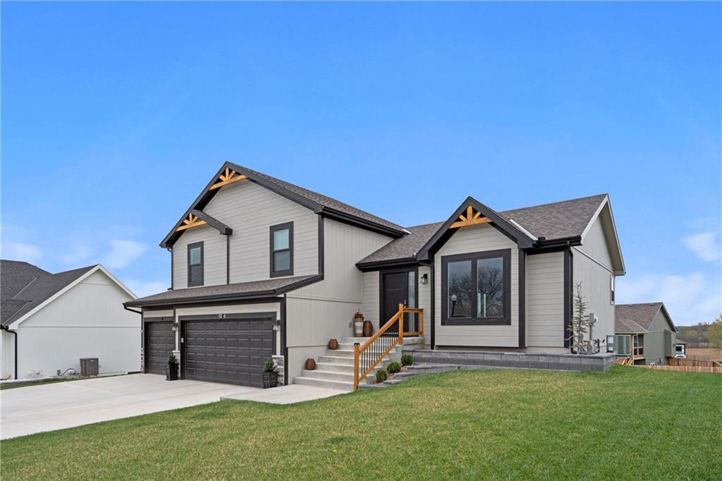 104 Wagers CircleDearborn, MO 64439