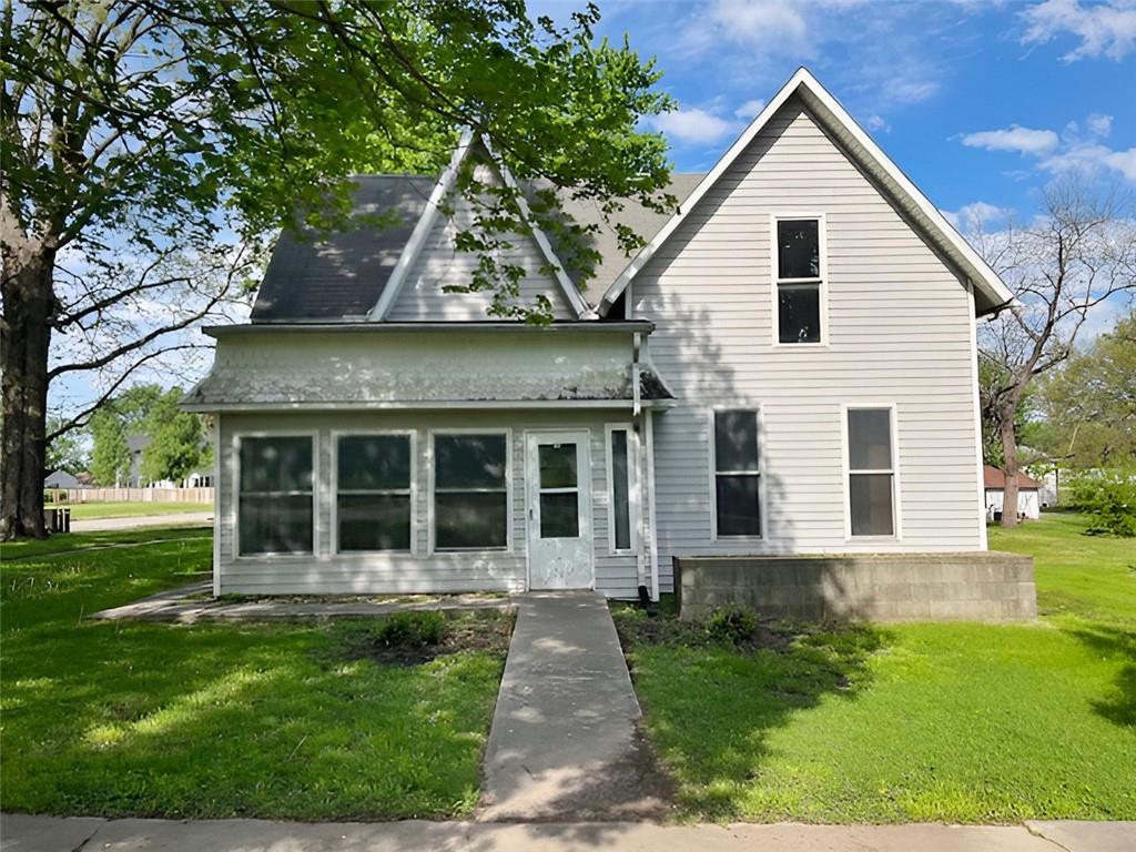 208 S 3rd StreetHopkins,&nbsp;MO&nbsp;64461