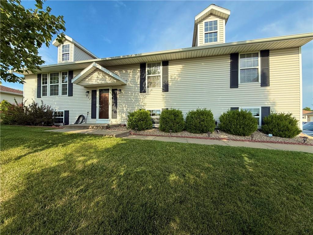 311 S COUNTRY CLUB RoadMaryville, MO 64468