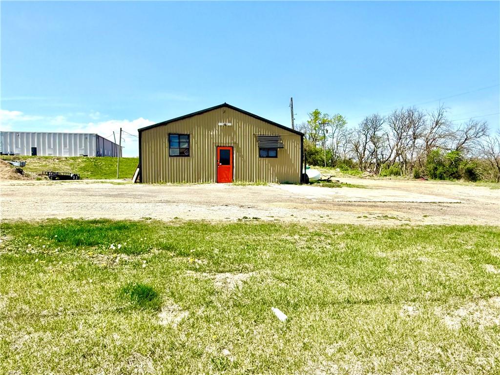 23763 US 71 HighwayMaryville, MO 64468