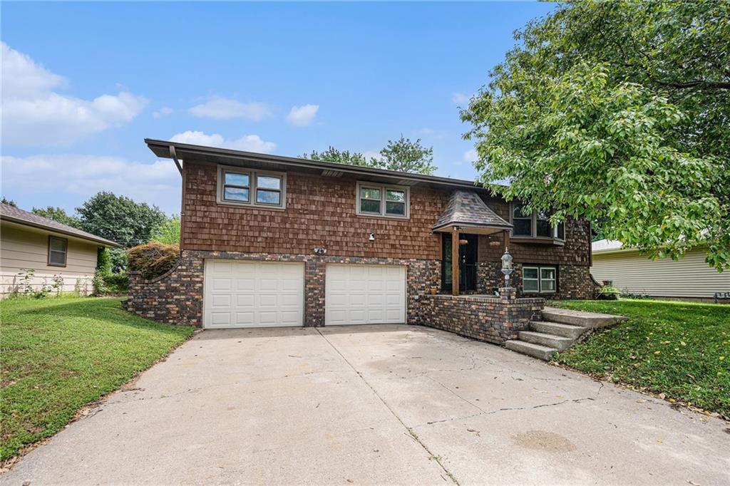 2301 N Leonard RoadSt Joseph, MO 64506