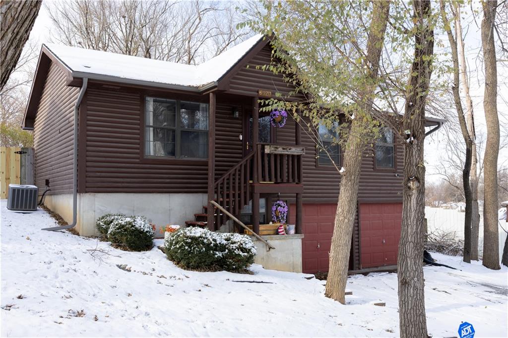 6320 Pamela DriveSt Joseph, MO 64504