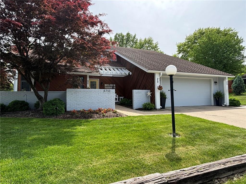 4710 Woodfield DriveSt Joseph, MO 64506