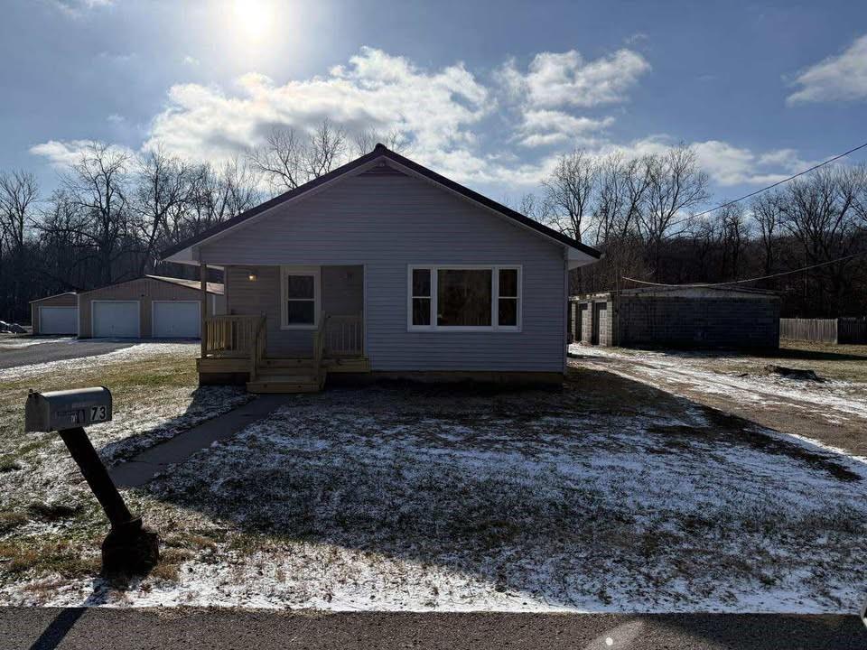 73 Empire LaneSt Joseph,&nbsp;MO&nbsp;64503