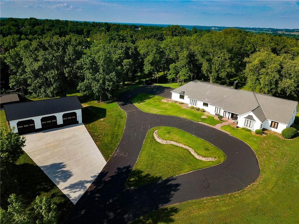 1901 NE River Ridge RoadSt Joseph, MO 64507