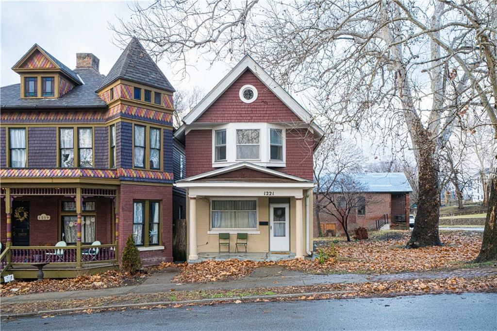 1221 Felix StreetSt Joseph,&nbsp;MO&nbsp;64501