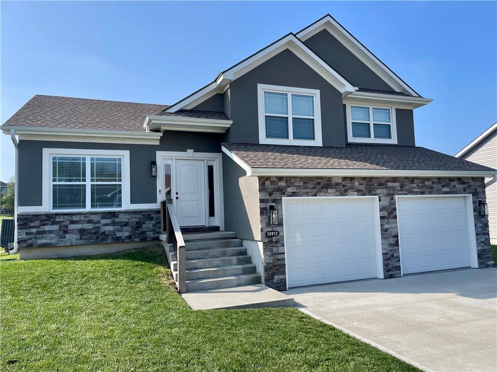 13912 Indian RidgeSt Joseph, MO 64505