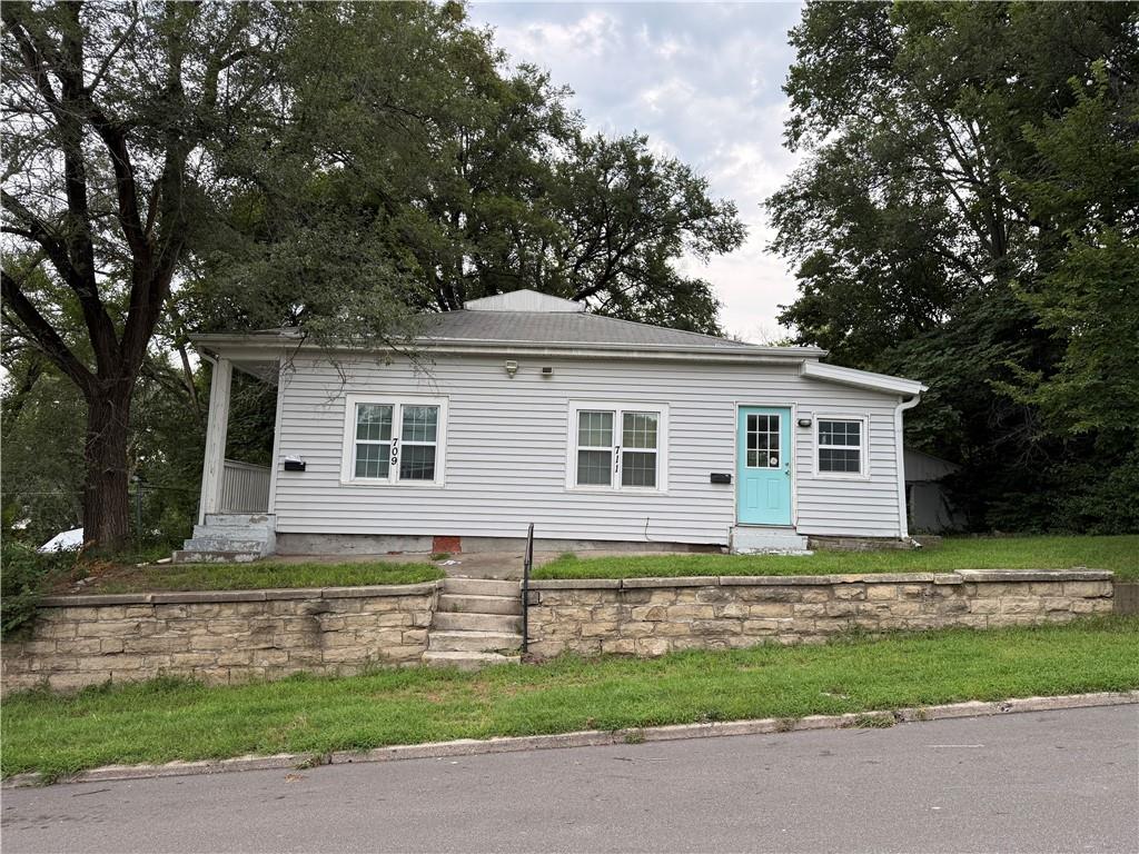 709 Powell StreetSt Joseph,&nbsp;MO&nbsp;64501