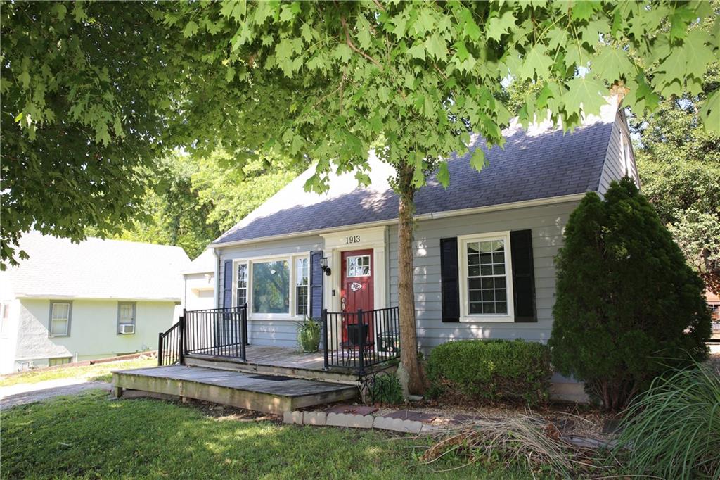 1913 S 39th StreetSt Joseph, MO 64507