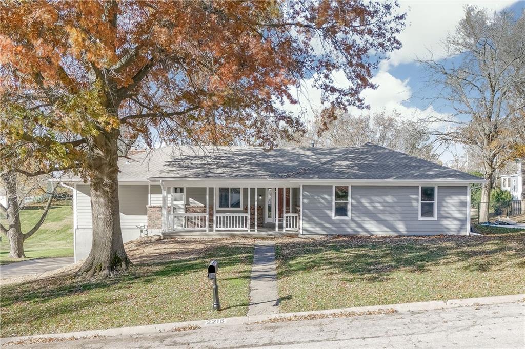 2216 Chambers AvenueSt Joseph, MO 64506