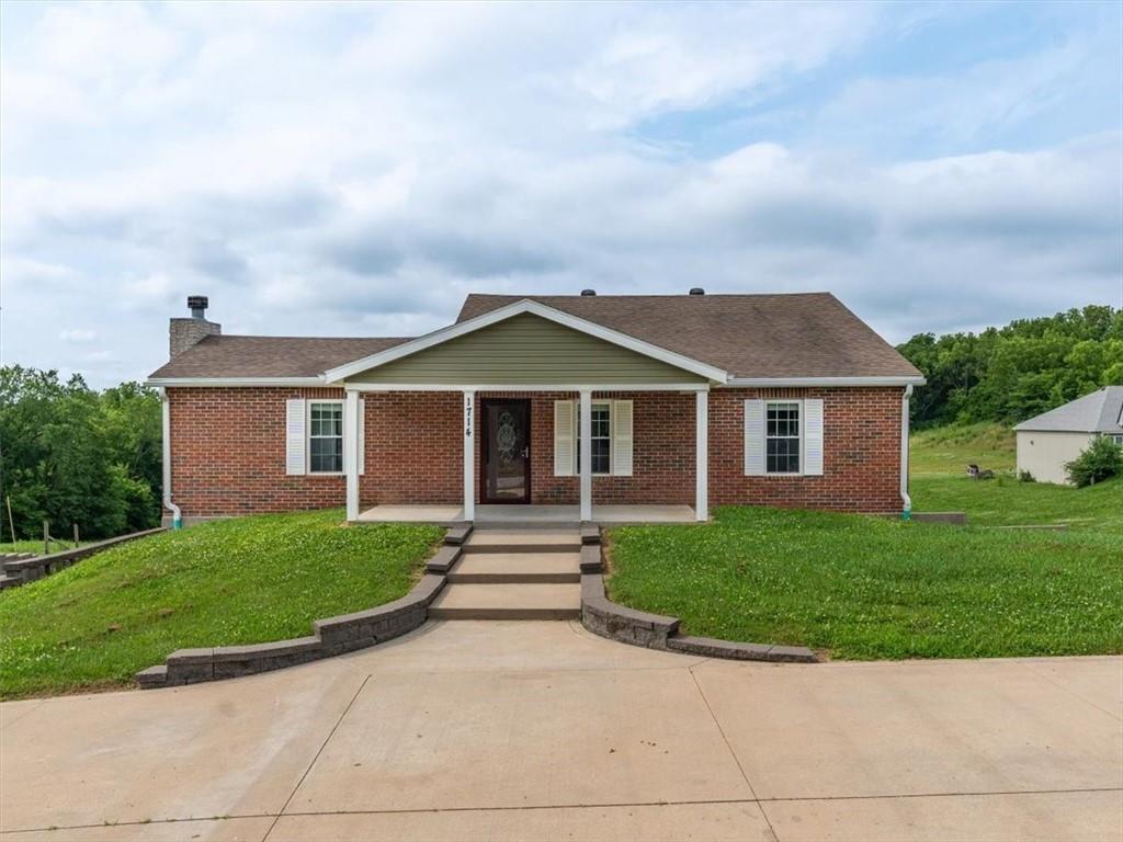 1714 NE County Line RoadSt Joseph, MO 64505