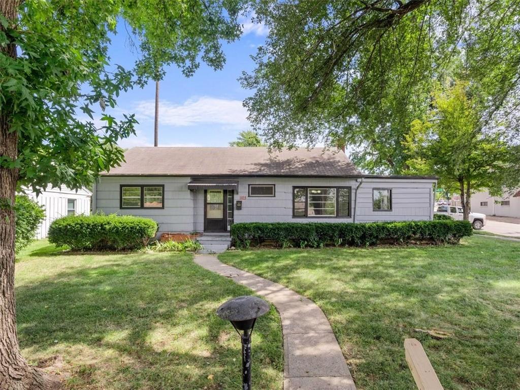 1103 N 24th StreetSt Joseph, MO 64506