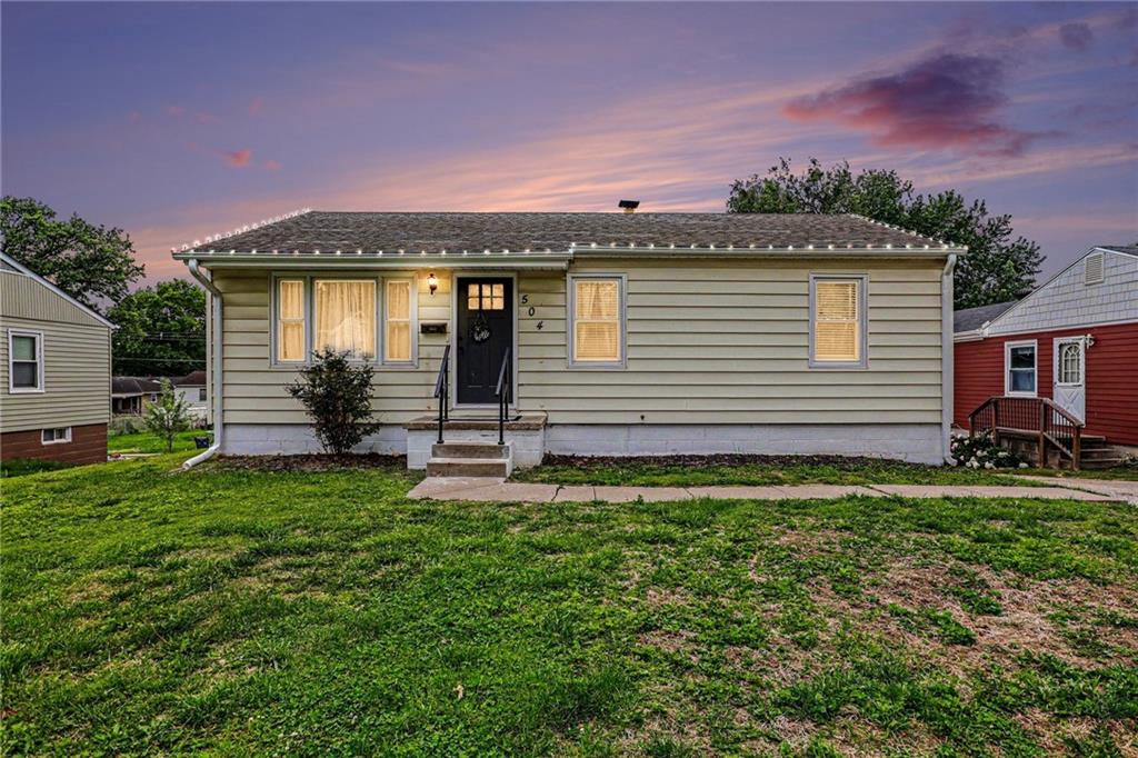 504 E Meadow LaneSt Joseph,&nbsp;MO&nbsp;64501