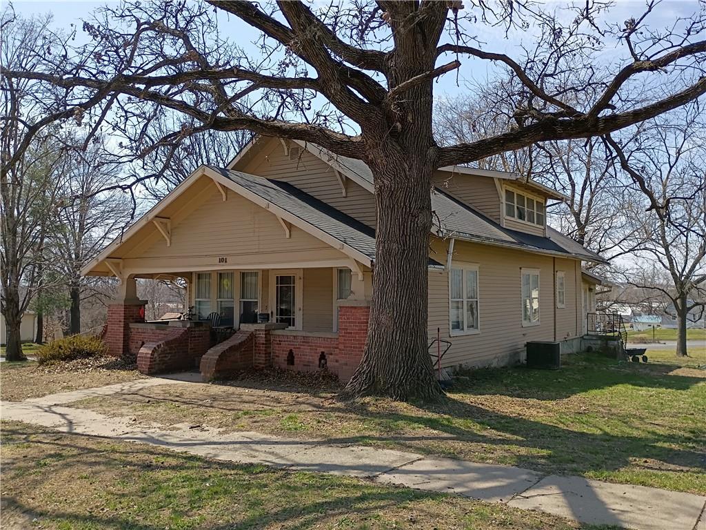 101 N Elm StreetStanberry,&nbsp;MO&nbsp;64489