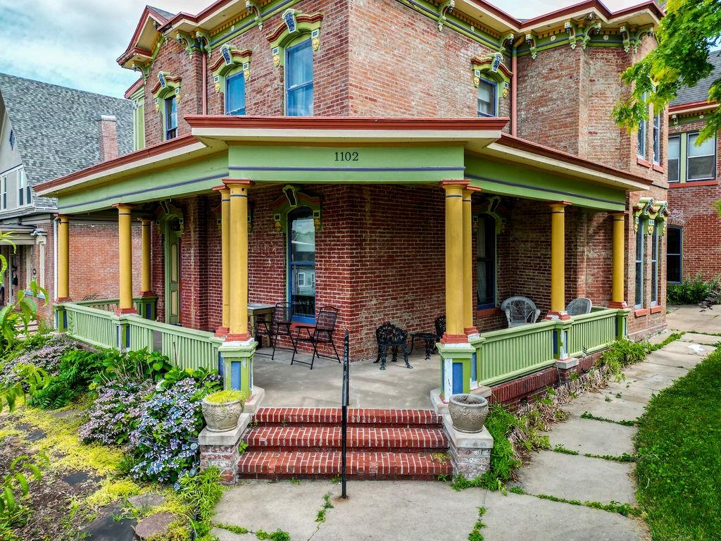 1102 Felix StreetSt Joseph,&nbsp;MO&nbsp;64501