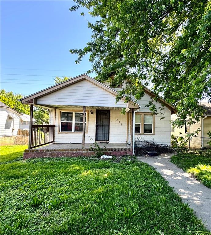 718 Thompson AvenueSt Joseph,&nbsp;MO&nbsp;64504
