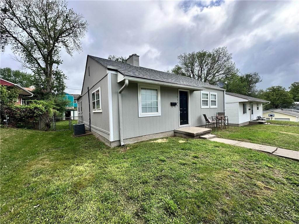 3145 Hawthorne DriveSt Joseph, MO 64501