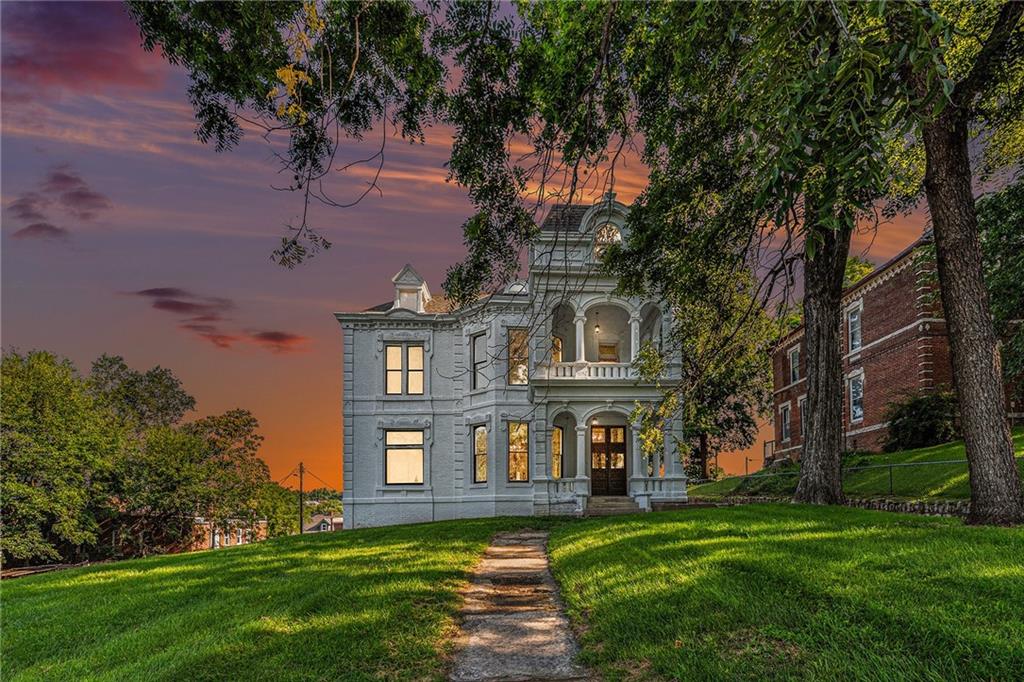 1311 Francis StreetSt Joseph, MO 64501