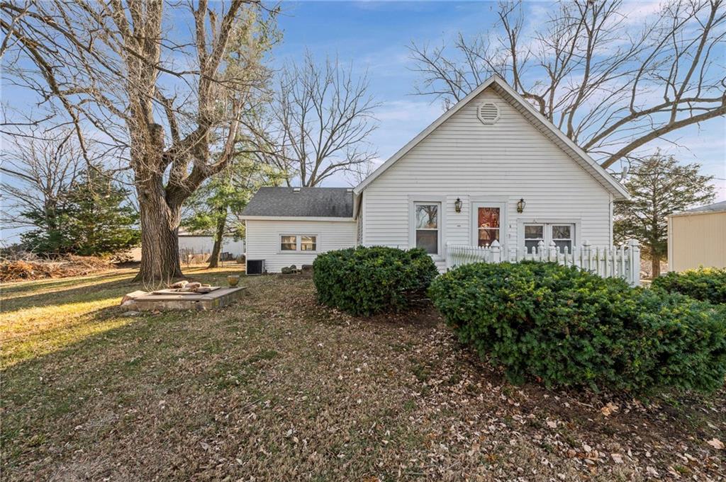 103 Church StreetDe Kalb,&nbsp;MO&nbsp;64440