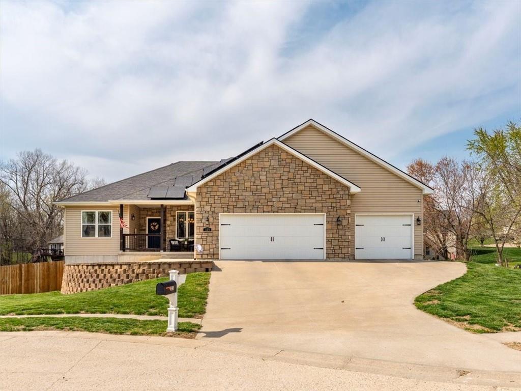 105 Fox Den CourtSavannah, MO 64485