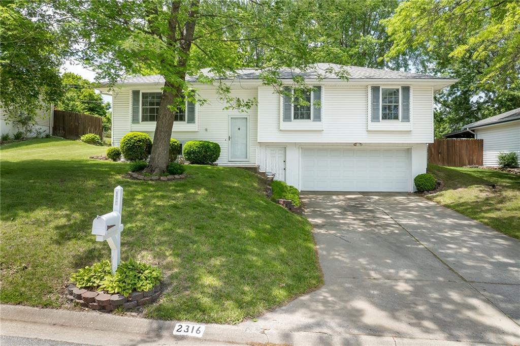 2316 Cougar RoadSt Joseph,&nbsp;MO&nbsp;64506