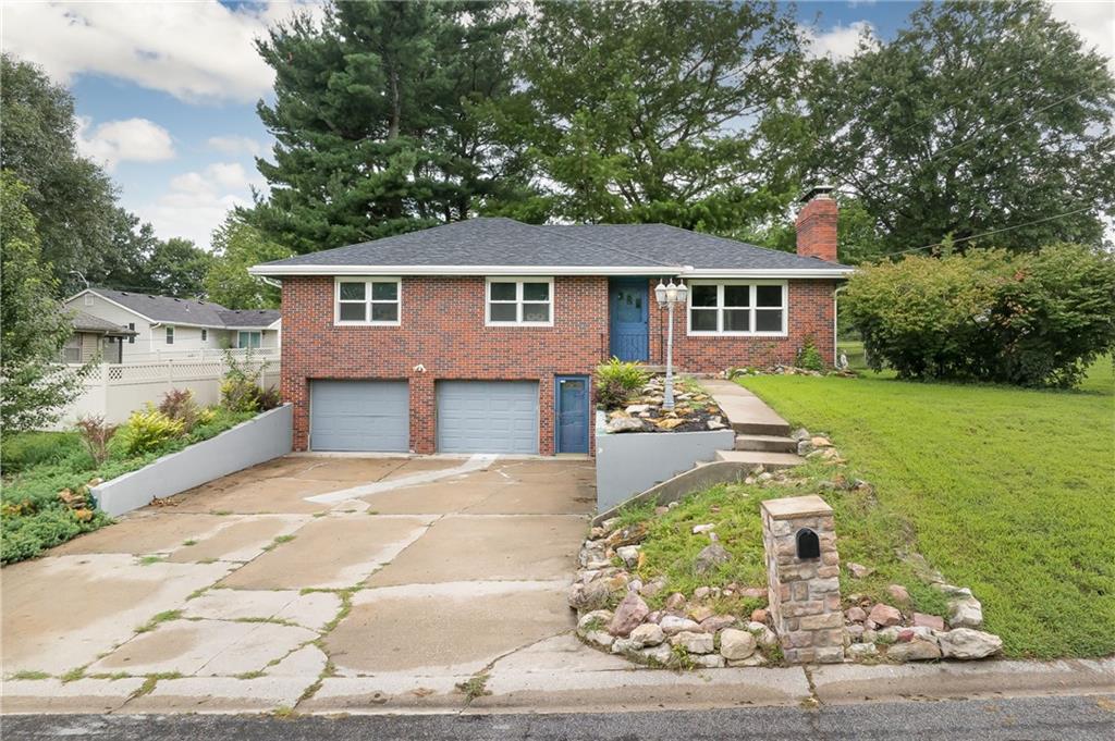 1806 Safari DriveSt Joseph,&nbsp;MO&nbsp;64506