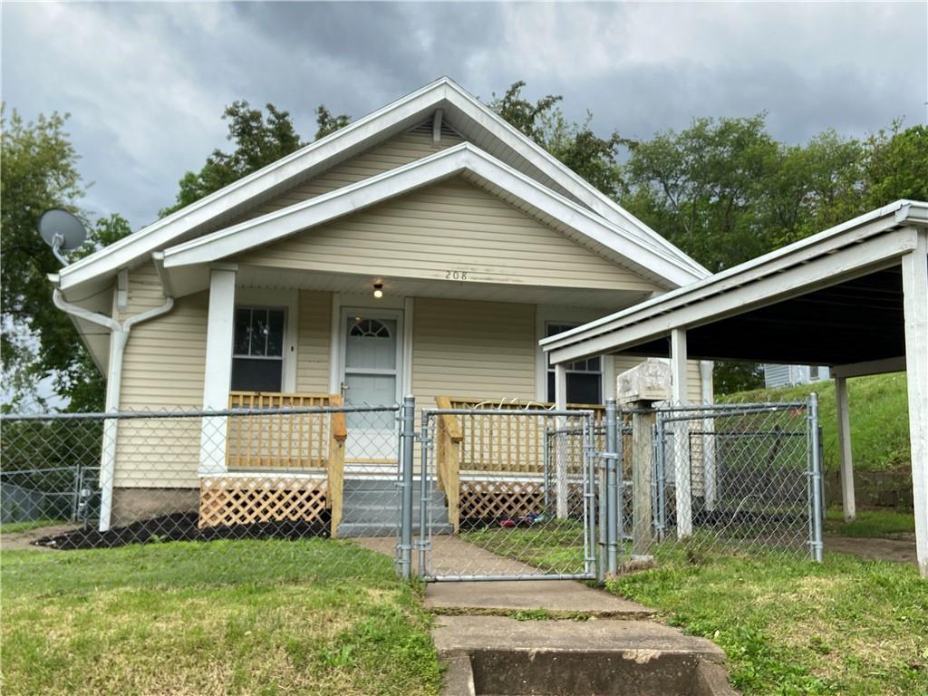 208 E Vassar StreetSt Joseph, MO 64504