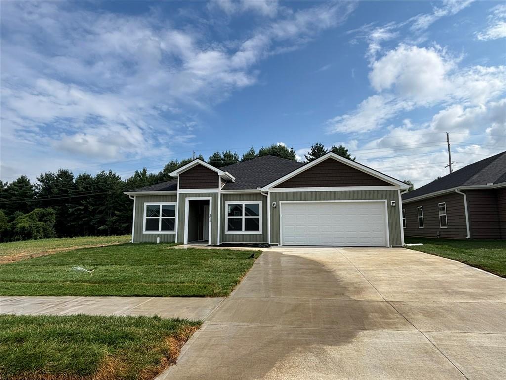4814 S Creek Woods DriveSt Joseph,&nbsp;MO&nbsp;64507