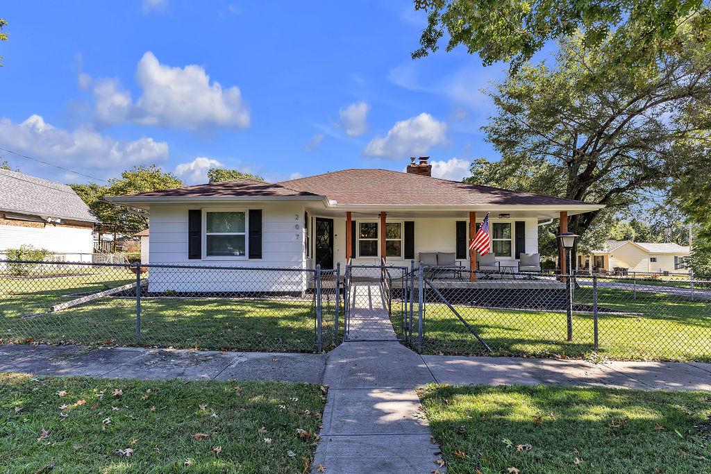 207 S 5th StreetSavannah,&nbsp;MO&nbsp;64485