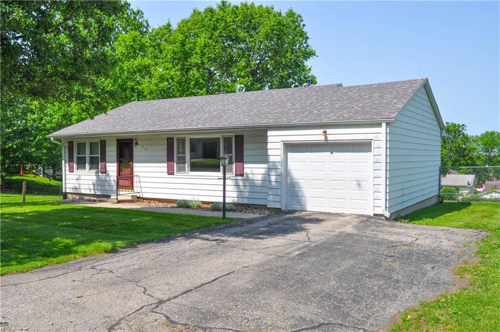 913 N Maple StreetStanberry, MO 64489
