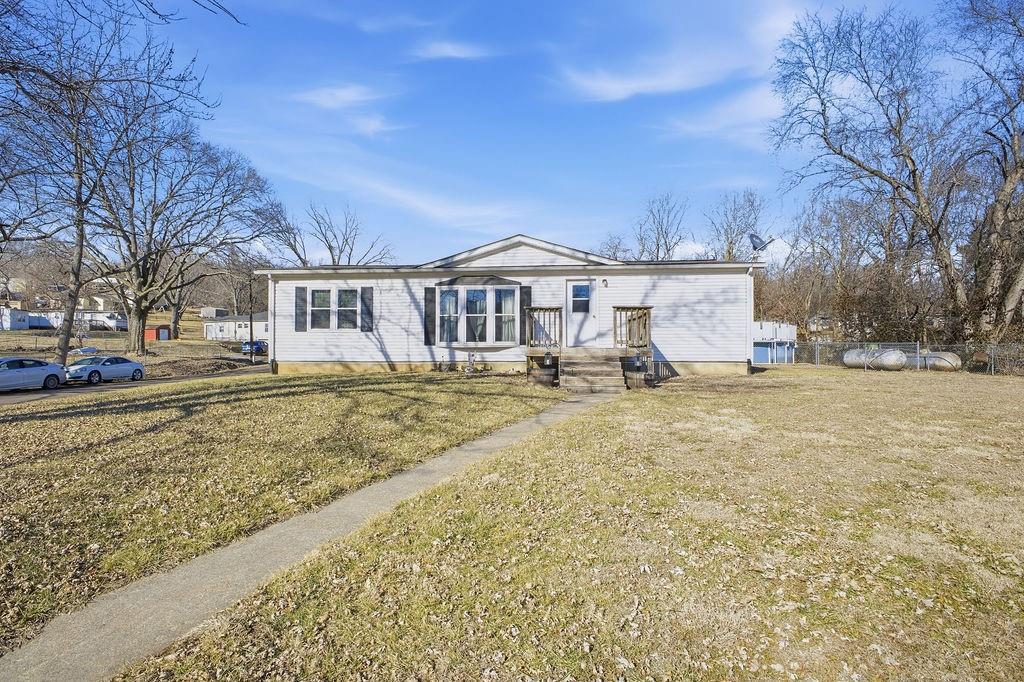 901 Valley StreetRushville,&nbsp;MO&nbsp;64484