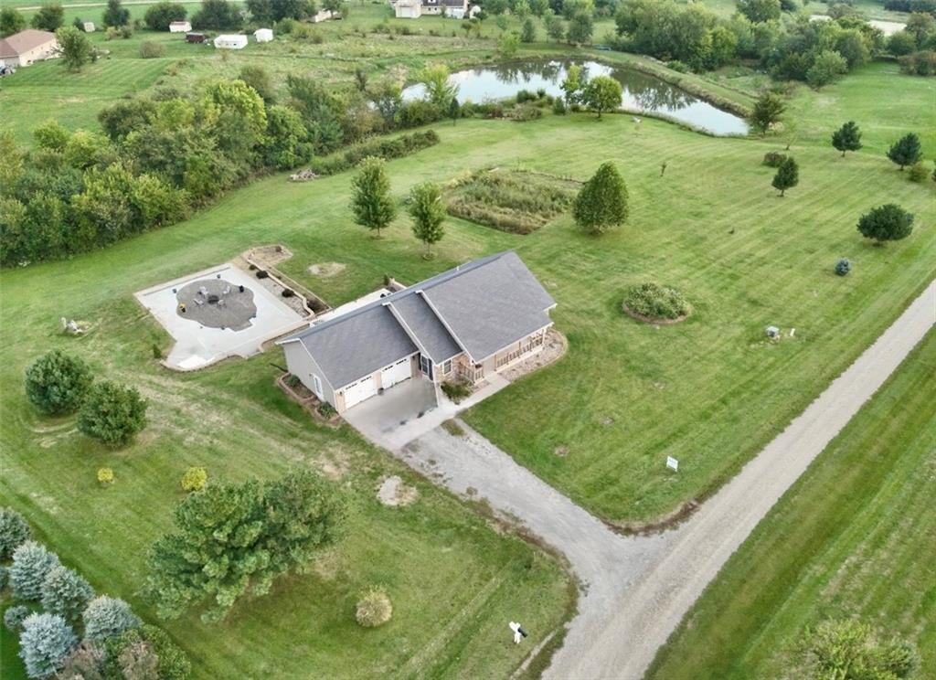 24555 Paradise RoadMaryville, MO 64468