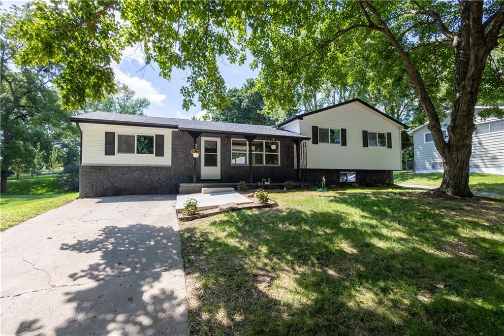 1606 Frankie LaneSt Joseph, MO 64503