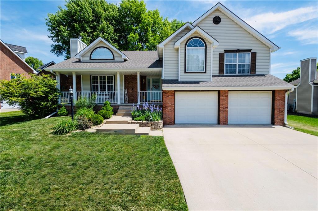 4203 Kensington DriveSt Joseph, MO 64506