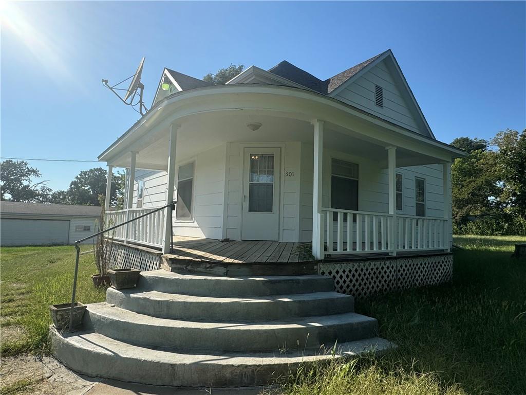 301 N 2nd StreetElmo, MO 64445