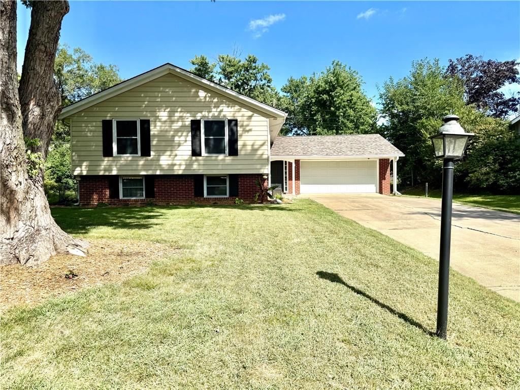 1249 W Crestview DriveMaryville, MO 64468