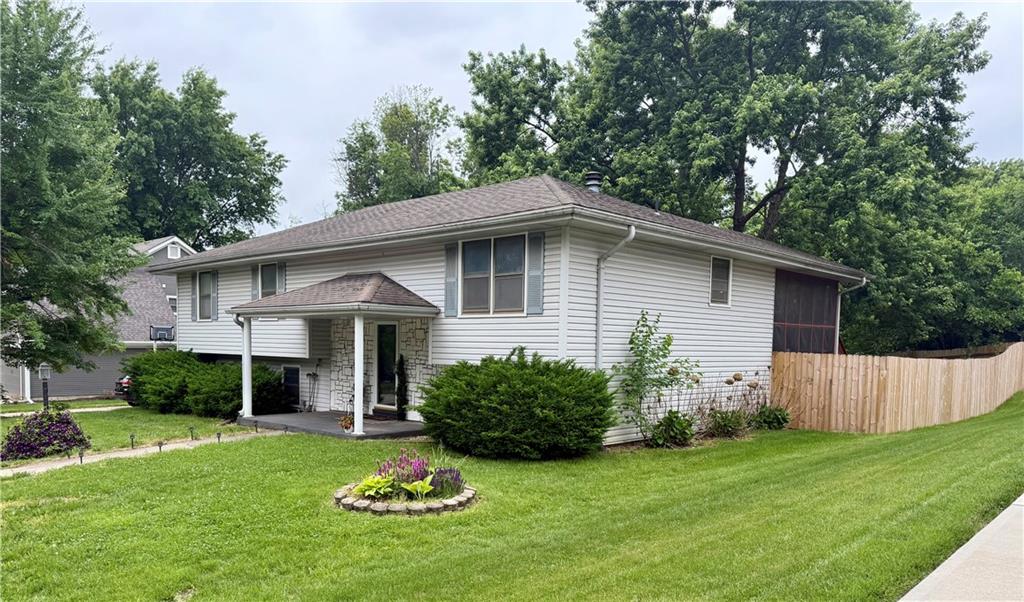 2010 Buckingham StreetSt Joseph,&nbsp;MO&nbsp;64506